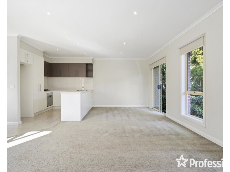 2/710 Mt Dandenong Road, Kilsyth VIC 3137