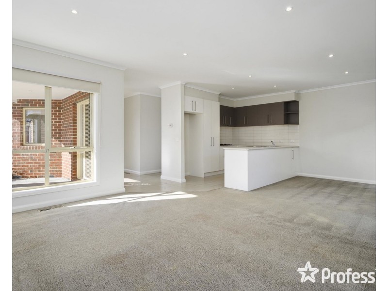 2/710 Mt Dandenong Road, Kilsyth VIC 3137