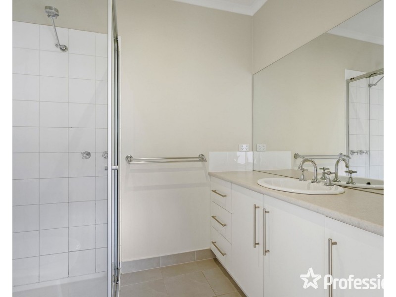 2/710 Mt Dandenong Road, Kilsyth VIC 3137