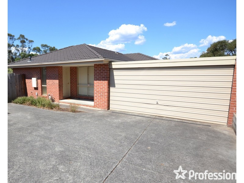2/64 Hawthory Road, Kilsyth VIC 3137