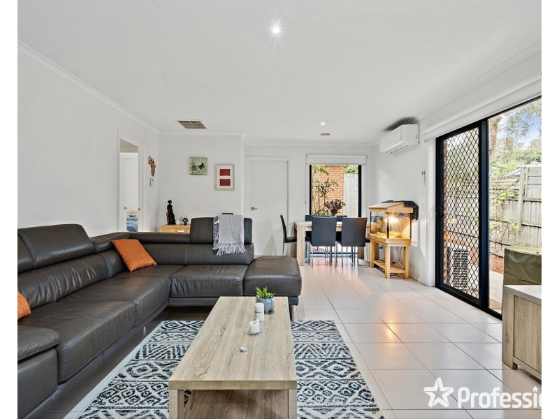 2/5 Gray Court, Mooroolbark VIC 3138