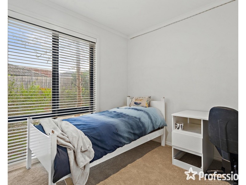 2/5 Gray Court, Mooroolbark VIC 3138
