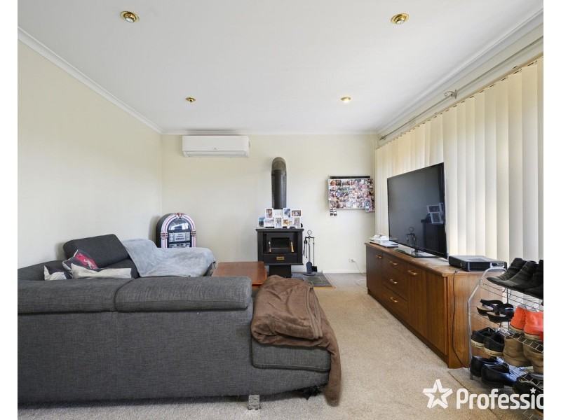 44 Irvine Street, Mount Evelyn VIC 3796