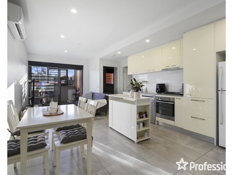 215/211 Mount Dandenong Road, Croydon VIC 3136