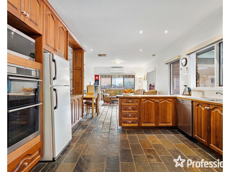 17 Verina Way, Lilydale VIC 3140