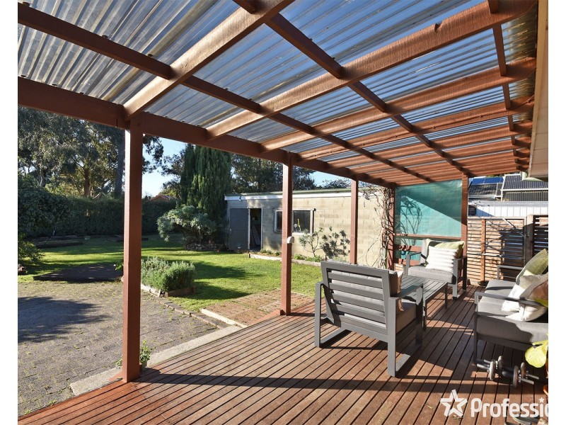30 Binbrook Drive, Croydon VIC 3136