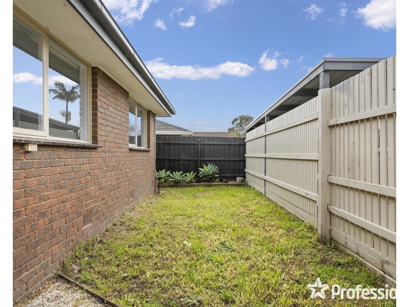 72 Country Club Drive, Chirnside Park VIC 3116