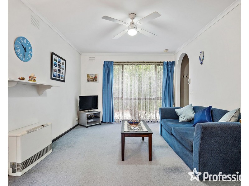 2/301 Mount Dandenong Road, Croydon VIC 3136