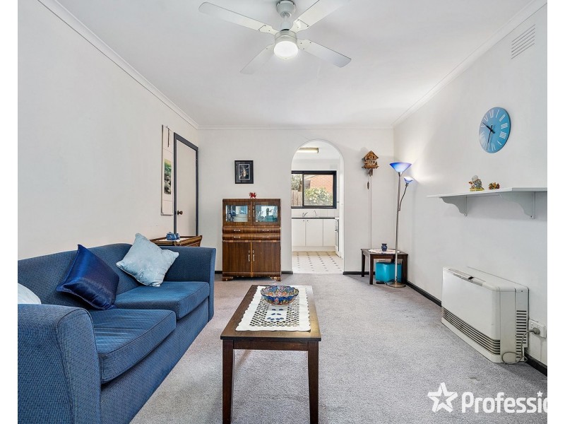 2/301 Mount Dandenong Road, Croydon VIC 3136