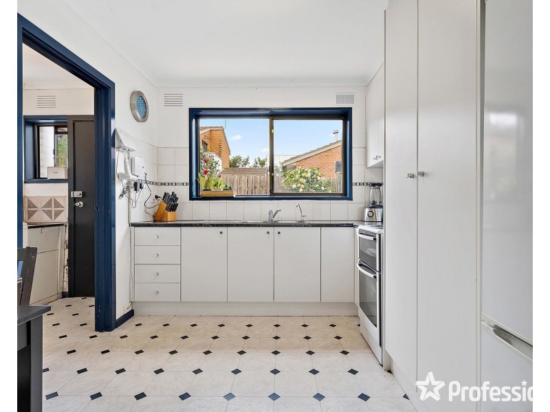 2/301 Mount Dandenong Road, Croydon VIC 3136