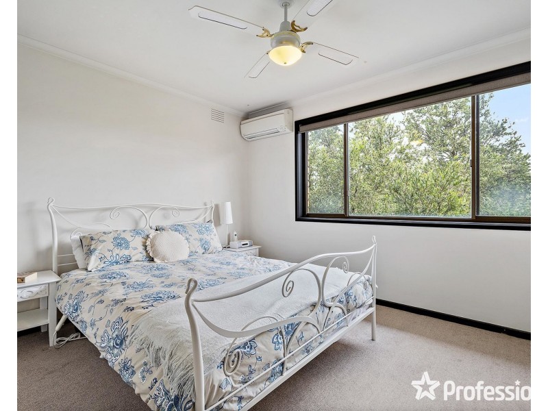 2/301 Mount Dandenong Road, Croydon VIC 3136