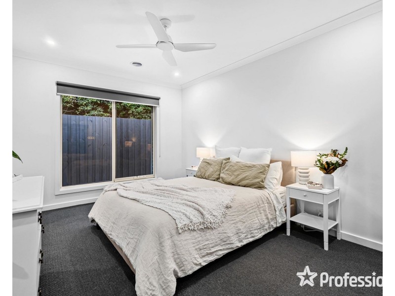 4 Kindred Close, Mooroolbark VIC 3138