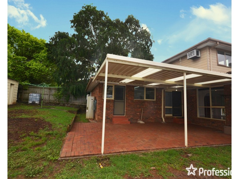 25 Churchill Drive, Mooroolbark VIC 3138