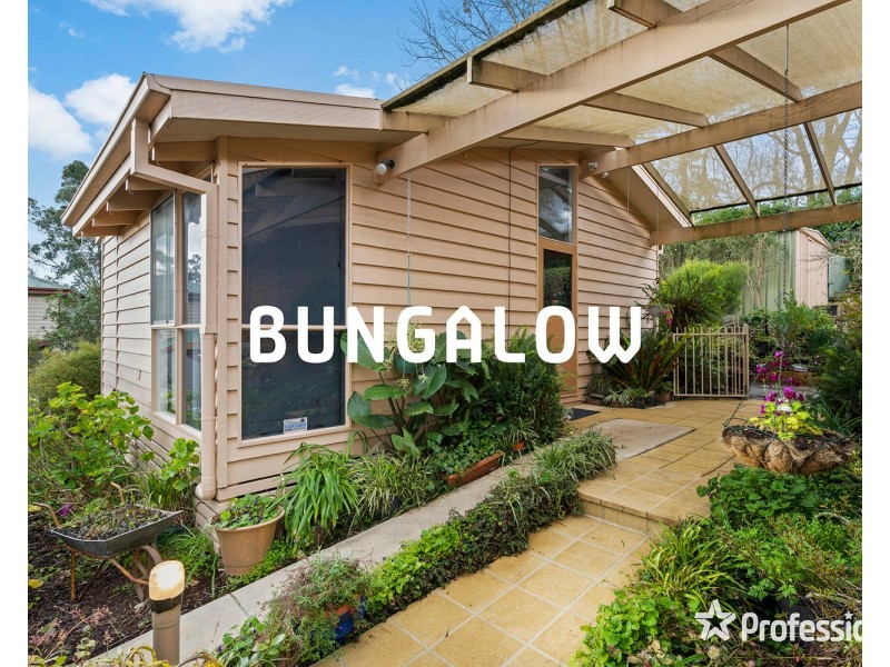 50 Railway Road, Seville VIC 3139