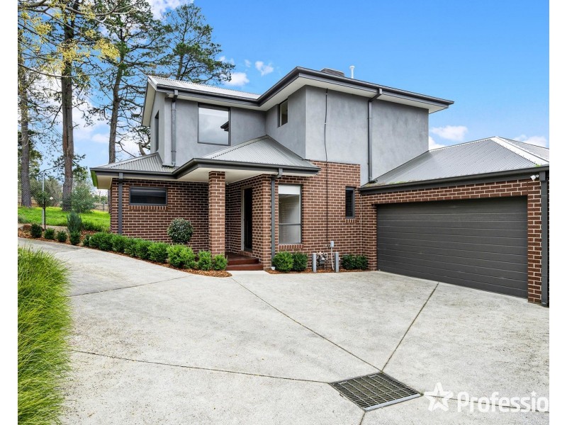 2/77 Cambridge Road, Mooroolbark VIC 3138