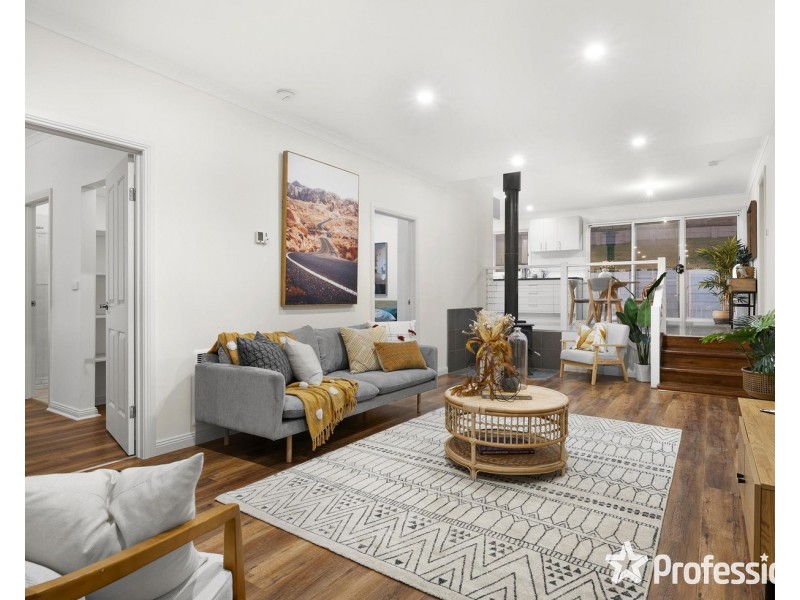 16 Bridgewater Road, Seville East VIC 3139
