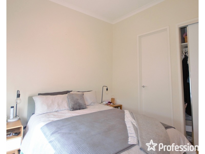 2/6 Bridges Avenue, Mooroolbark VIC 3138