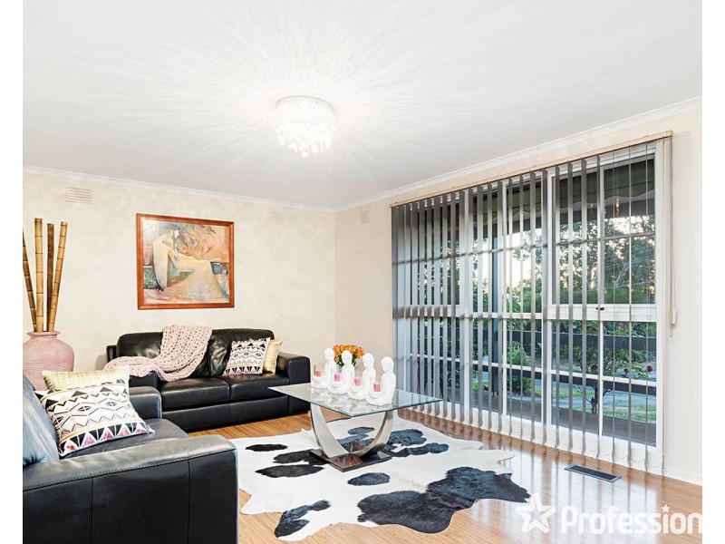 7 Melody Court, Mooroolbark VIC 3138