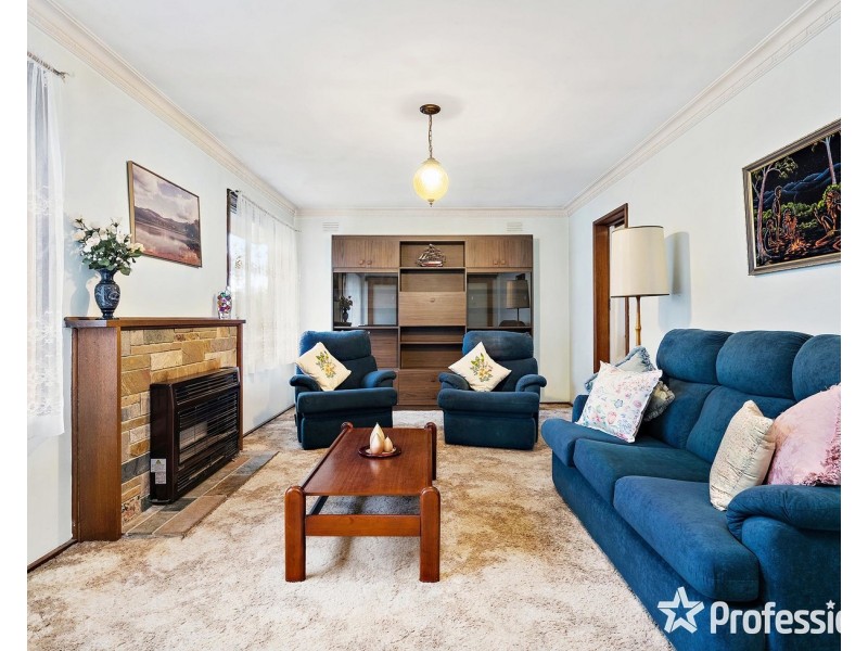 21 Wandana Crescent, Mooroolbark VIC 3138