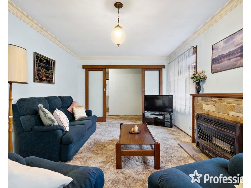 21 Wandana Crescent, Mooroolbark VIC 3138
