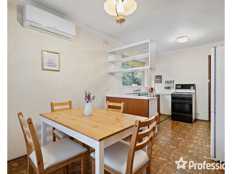 21 Wandana Crescent, Mooroolbark VIC 3138