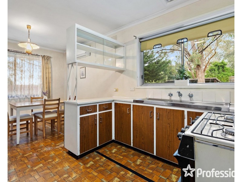 21 Wandana Crescent, Mooroolbark VIC 3138