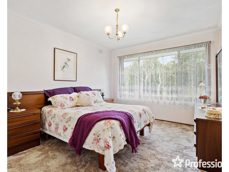 21 Wandana Crescent, Mooroolbark VIC 3138