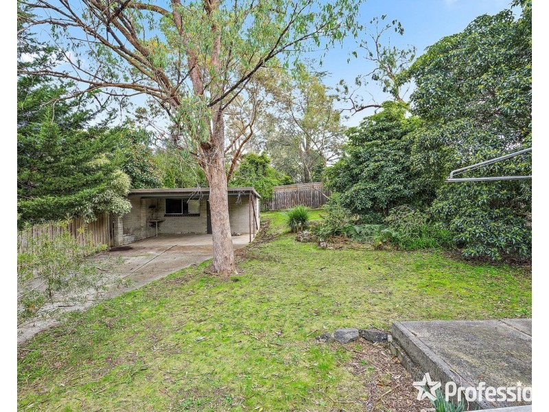 21 Wandana Crescent, Mooroolbark VIC 3138