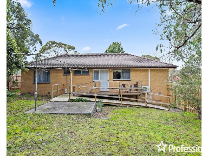 21 Wandana Crescent, Mooroolbark VIC 3138