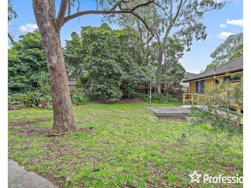 21 Wandana Crescent, Mooroolbark VIC 3138