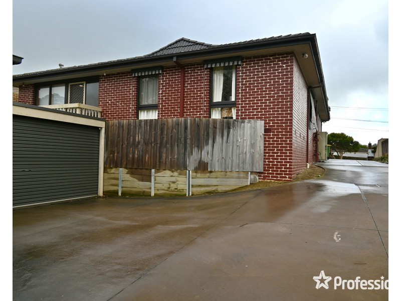 48 Bimbadeen Drive, Mooroolbark VIC 3138