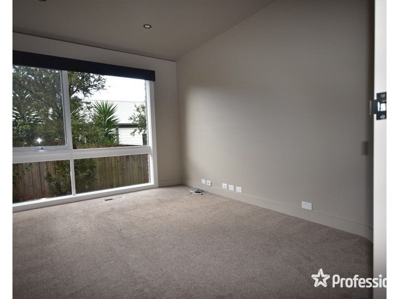 11 Chinook Crescent, Mooroolbark VIC 3138