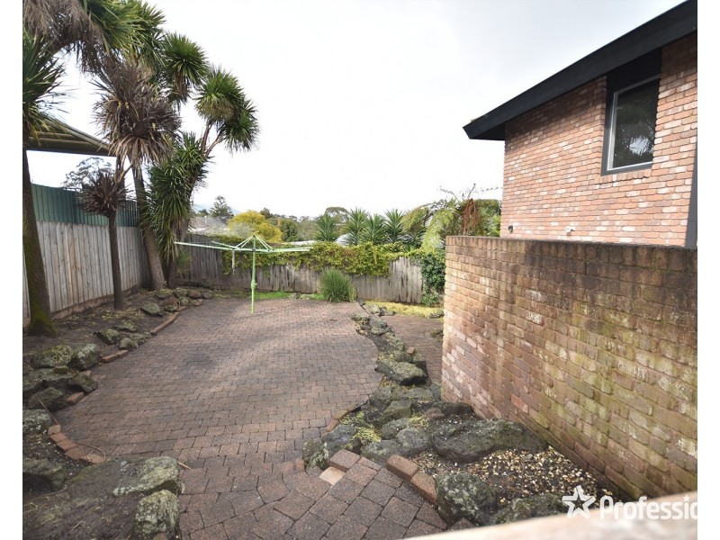 11 Chinook Crescent, Mooroolbark VIC 3138