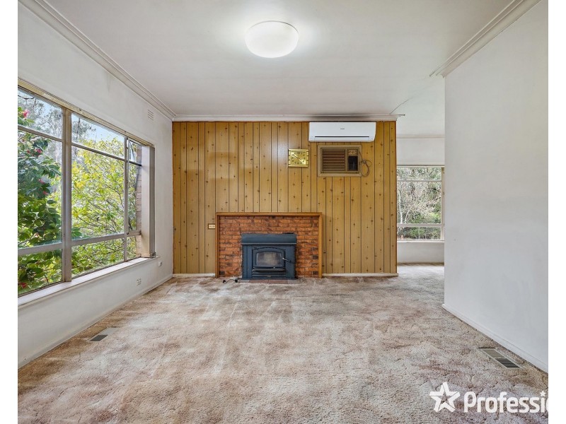 196 Lincoln Road, Croydon VIC 3136