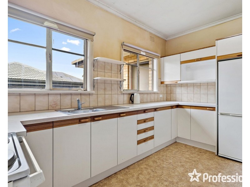 196 Lincoln Road, Croydon VIC 3136