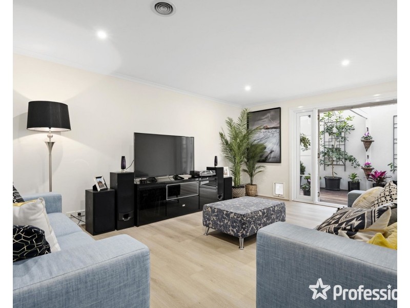 11 Whernside Court, Mooroolbark VIC 3138