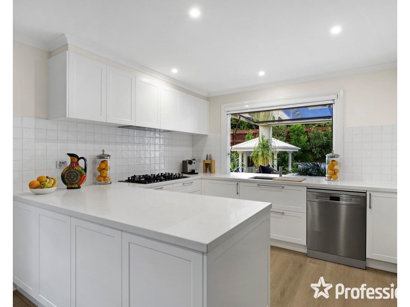 11 Whernside Court, Mooroolbark VIC 3138