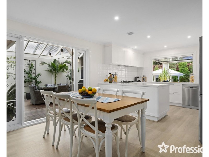 11 Whernside Court, Mooroolbark VIC 3138