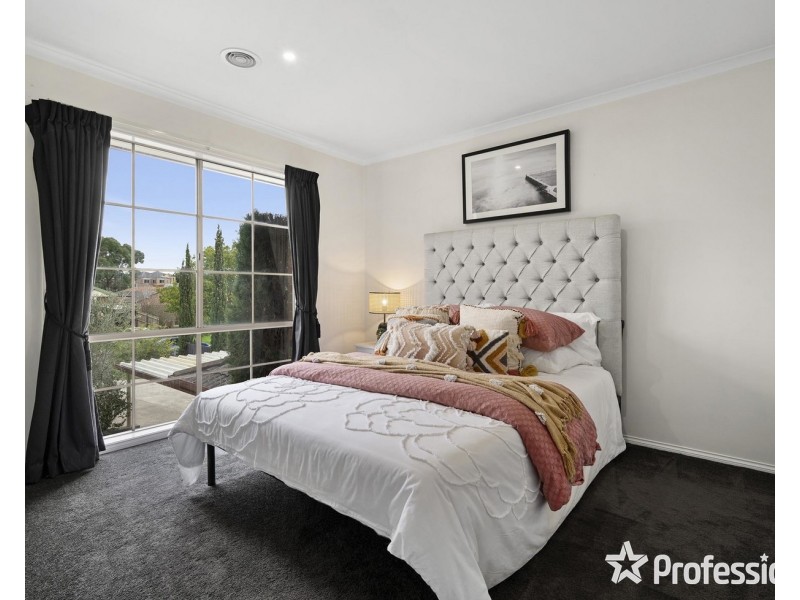 11 Whernside Court, Mooroolbark VIC 3138