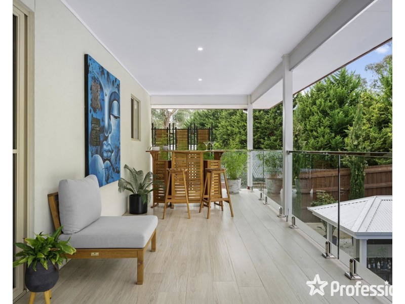 11 Whernside Court, Mooroolbark VIC 3138