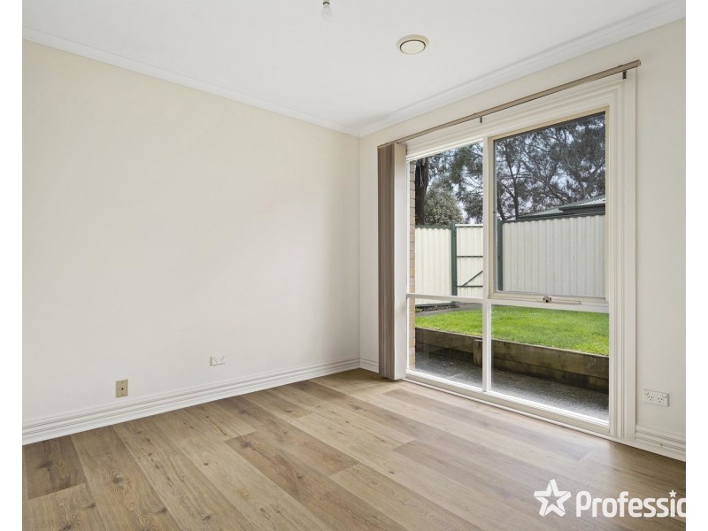 15 Collier Road, Kilsyth VIC 3137