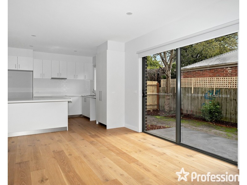 3/5-7 Frederick Street, Croydon VIC 3136