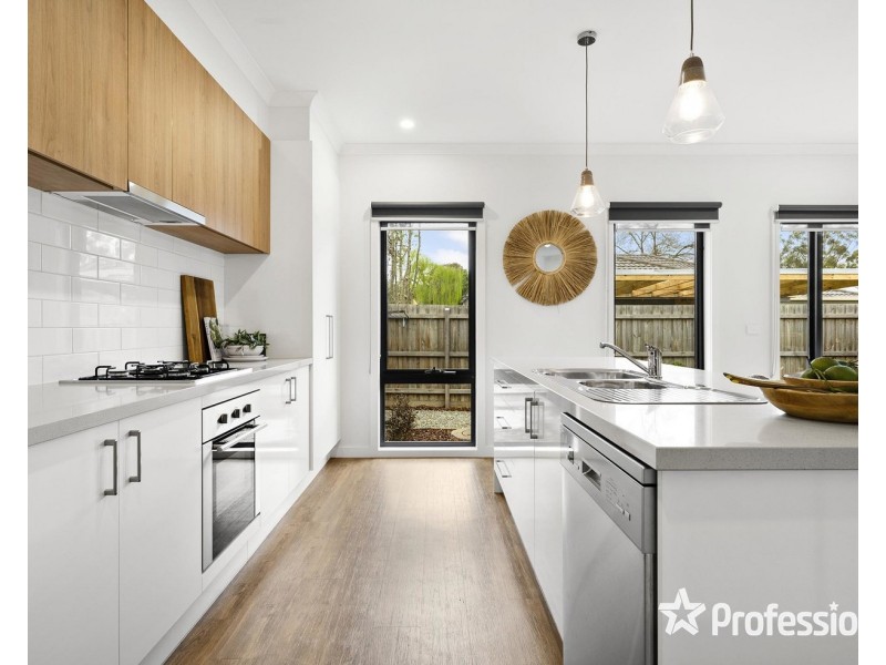 3/27 Diane Crescent, Mooroolbark VIC 3138