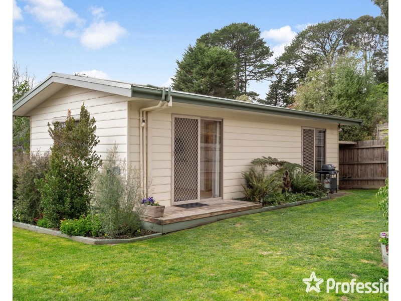 2 Swansea Road, Montrose VIC 3765