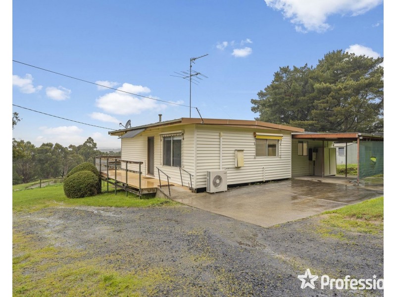 36 Beveridge Road, Silvan VIC 3795