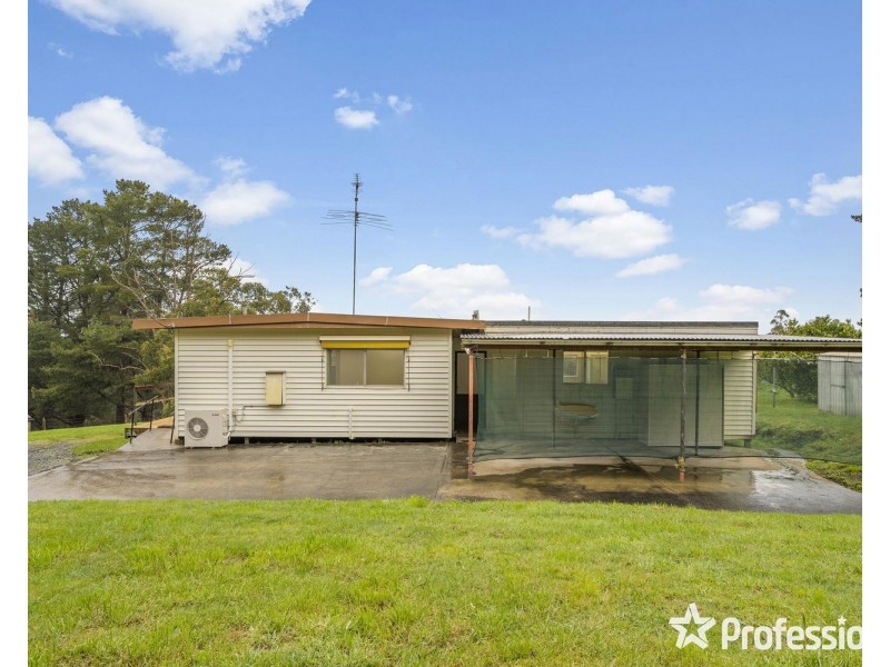 36 Beveridge Road, Silvan VIC 3795