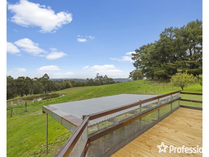 36 Beveridge Road, Silvan VIC 3795