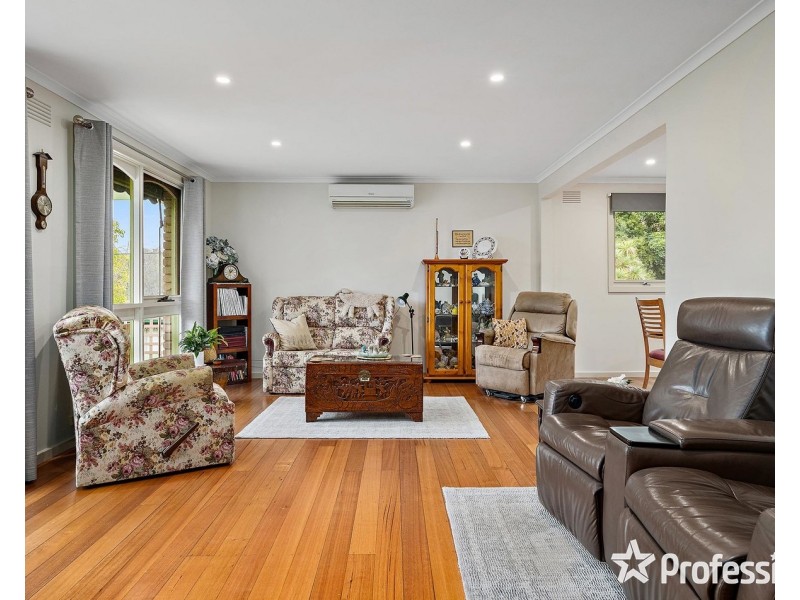 27 Chirnside Drive, Chirnside Park VIC 3116