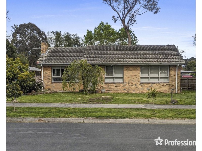 15 Byron Road, Kilsyth VIC 3137