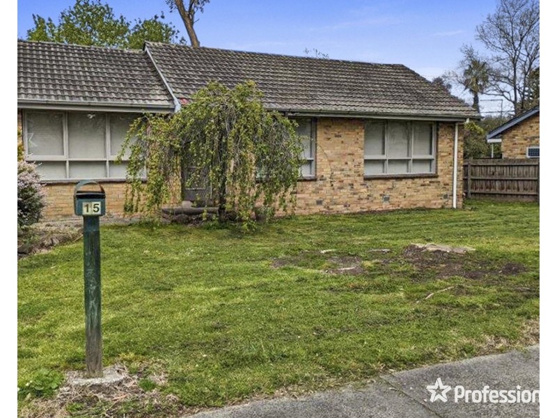15 Byron Road, Kilsyth VIC 3137